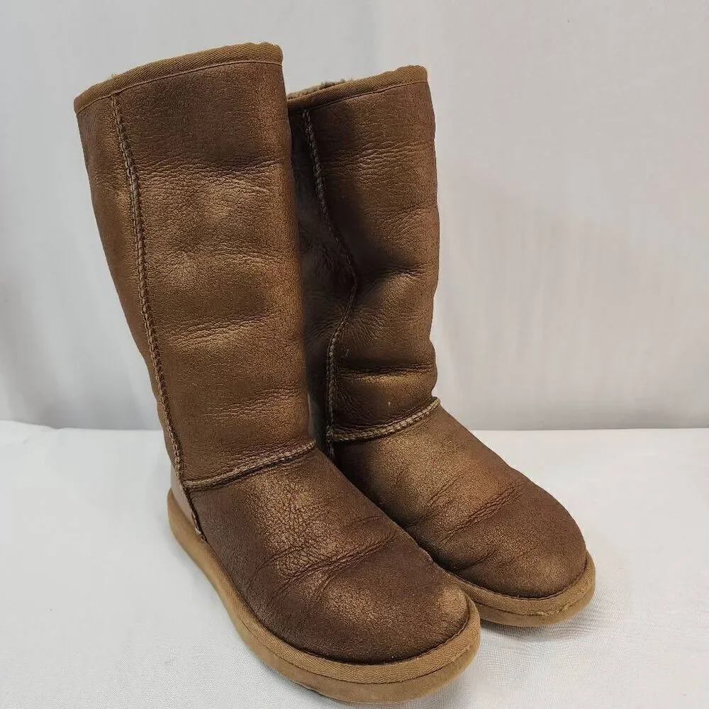 UGG Australia Size 7 Classic Tall Suede Metallic Bronze Sheepskin Boots